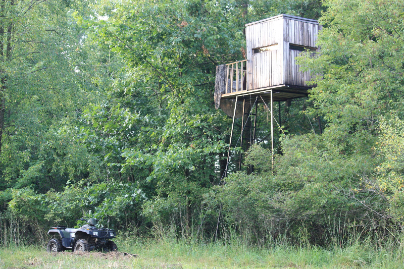 Deer & Bow Hunting Ground Blinds Productive Cedar Products